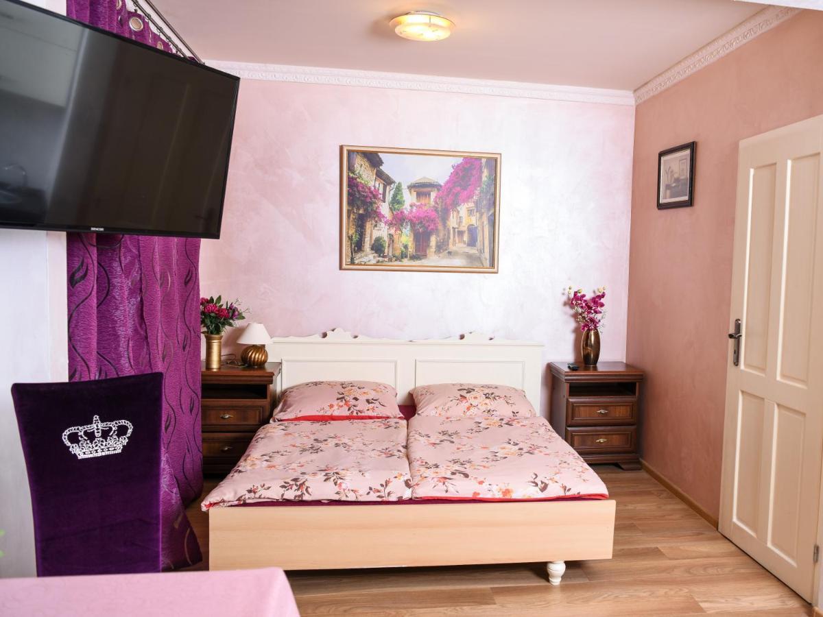 Rose Apartment Marianske Lazne Exterior photo